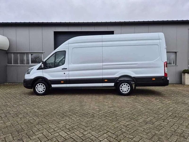 Gebraucht Ford Transit Trend 131 PS (96 kW) 2024 Frozenwhite Pickup