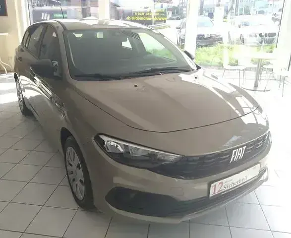Gebraucht Fiat Tipo 101 PS (74 kW) 2021 New perla Kombi