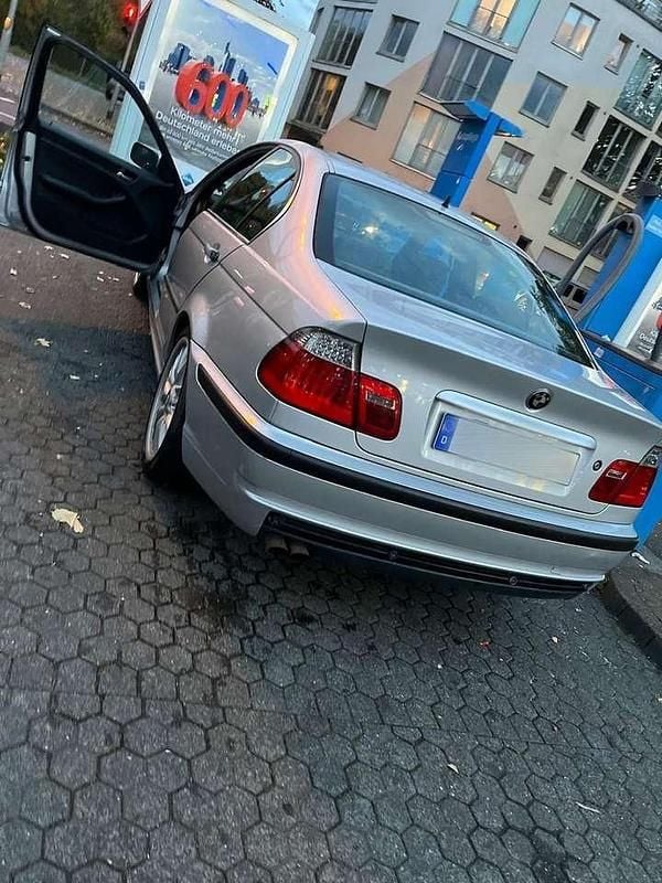 Gebraucht BMW 323 Sport Line 170 PS (125 kW) 1999 Limousine