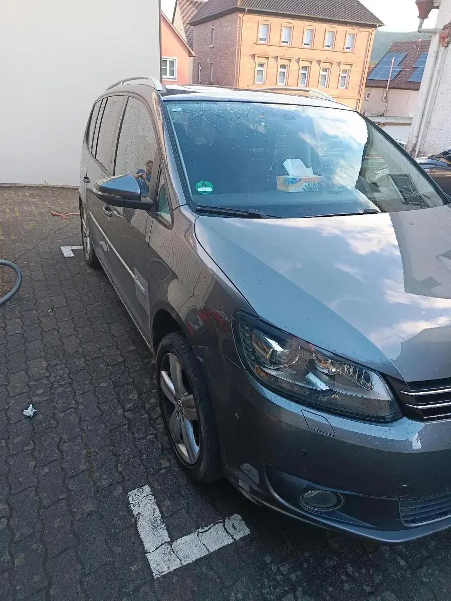 Gebraucht VW Touran 170 PS (125 kW) 2012 Silber Van / Kleinbus