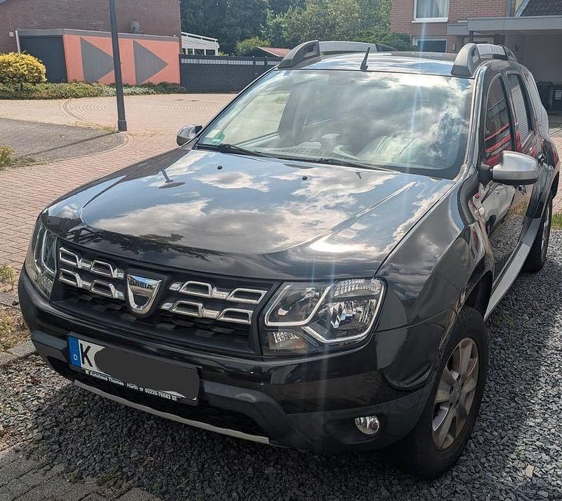 Schwarz Gebraucht 2015 Dacia Duster Prestige SUV | 6.500 € (Superpreis) - Bild 1/4