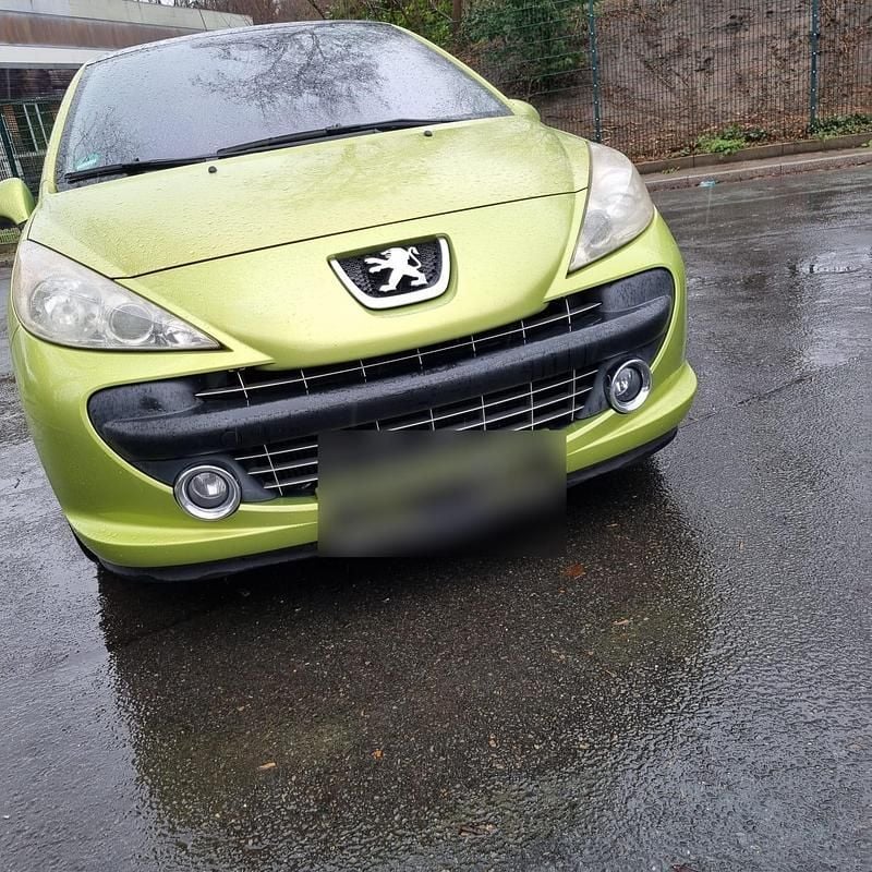 Gebraucht Peugeot 207 109 PS (80 kW) 2006 Grün Limousine