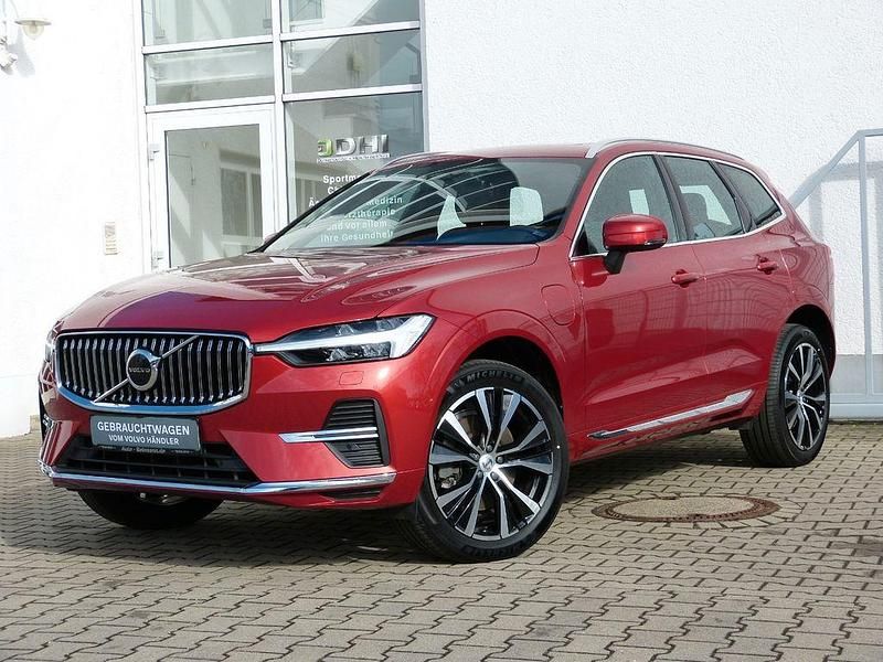 Gebraucht Volvo XC60 Plus 253 PS (186 kW) 2022 Fusion red SUV