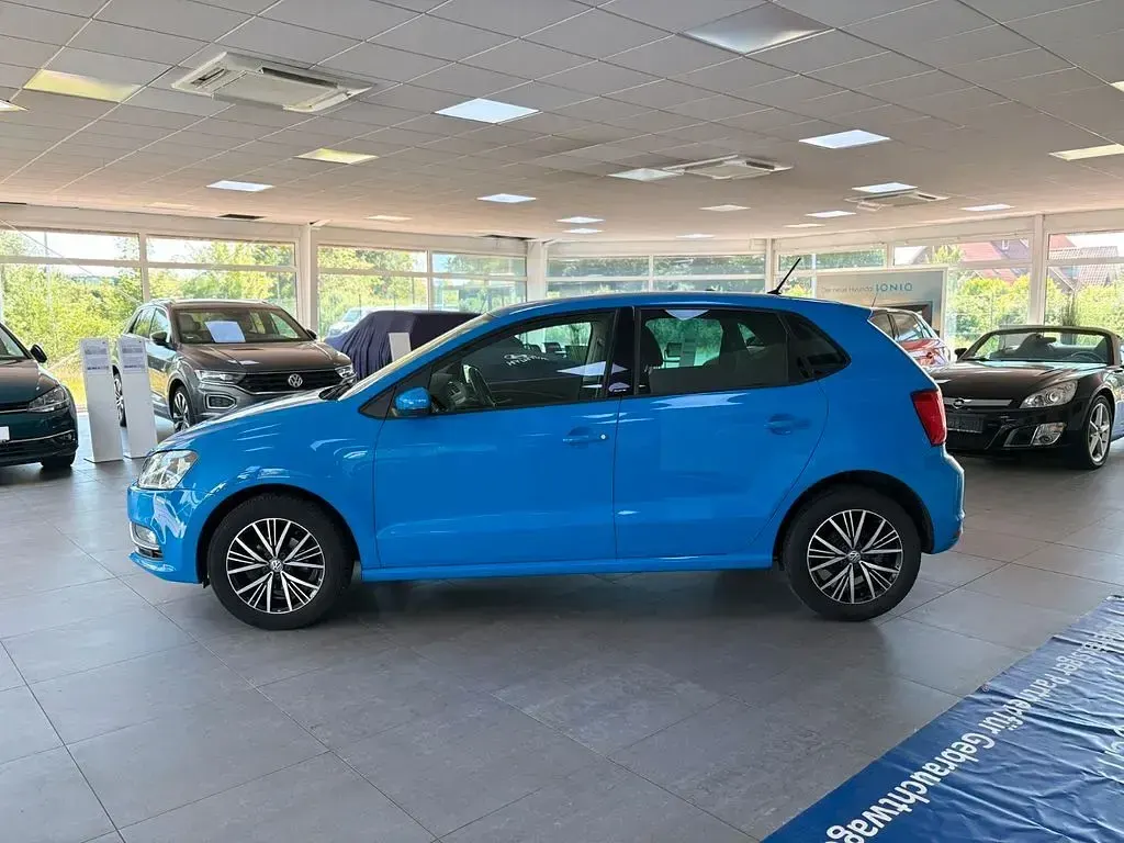 Gebraucht VW Polo Allstar 90 PS (66 kW) 2017 Blau Limousine