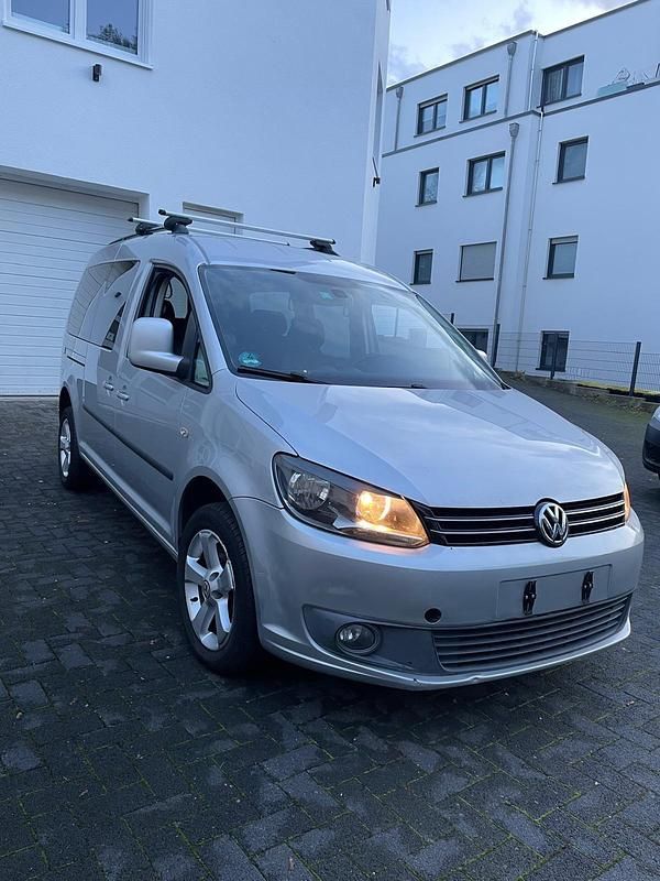 Silber Gebraucht 2012 VW Caddy Maxi Van / Kleinbus | 6.800 € (Superpreis) - Bild 1/4