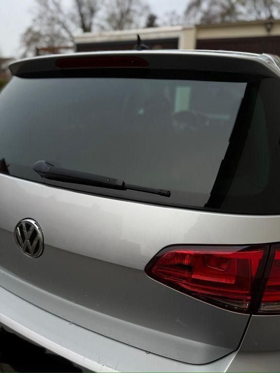 Gebraucht VW Golf VII LOUNGE 86 PS (63 kW) 2015 Silber Limousine