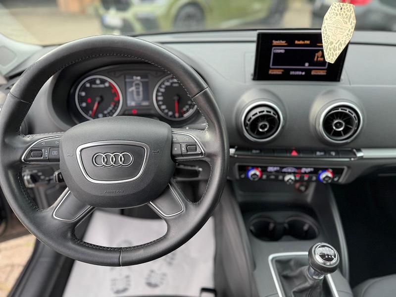 Gebraucht Audi A3 Attraction 122 PS (89 kW) 2014 Braun Kombi