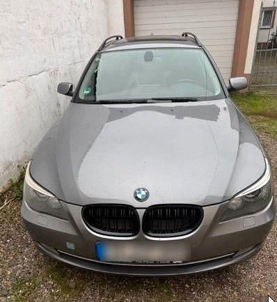 Grau Gebraucht 2008 BMW 525 Kombi | 3.900 € (Fairer Preis) - Bild 1/4