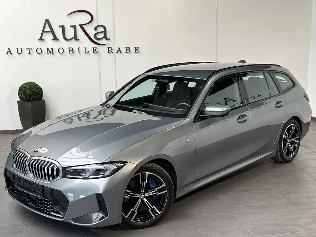 Gebraucht BMW 320 M Sport 190 PS (139 kW) 2024 Skyscraper grau Kombi