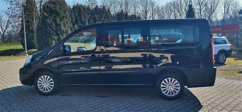 Gebraucht Peugeot TePee 128 PS (94 kW) 2015 Schwarz Van / Kleinbus