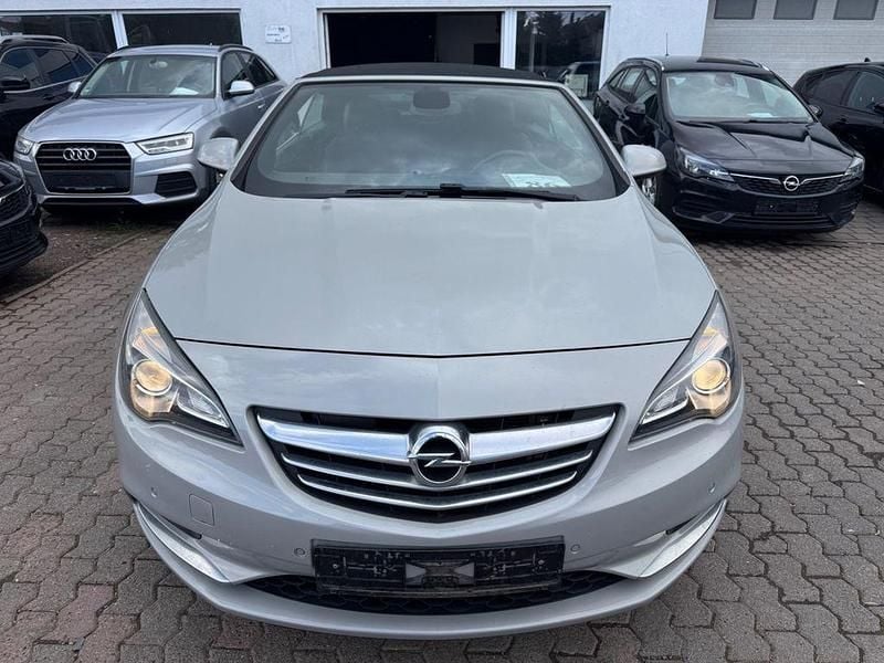 Gebraucht Opel Cascada Innovation 140 PS (102 kW) 2016 Silber Cabrio
