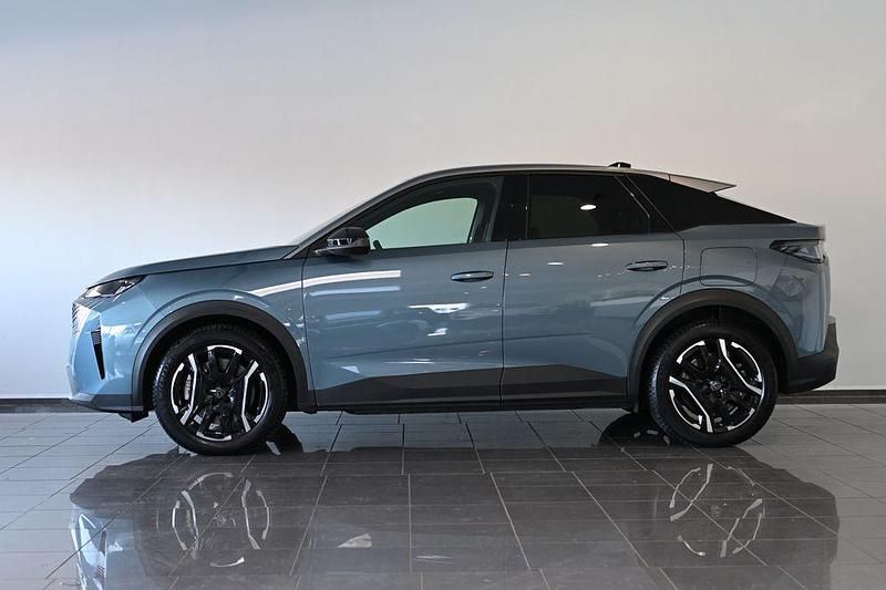 Gebraucht Peugeot e-3008 Allure 156 kW (213 PS) 2024 Ingaro blau metallic SUV