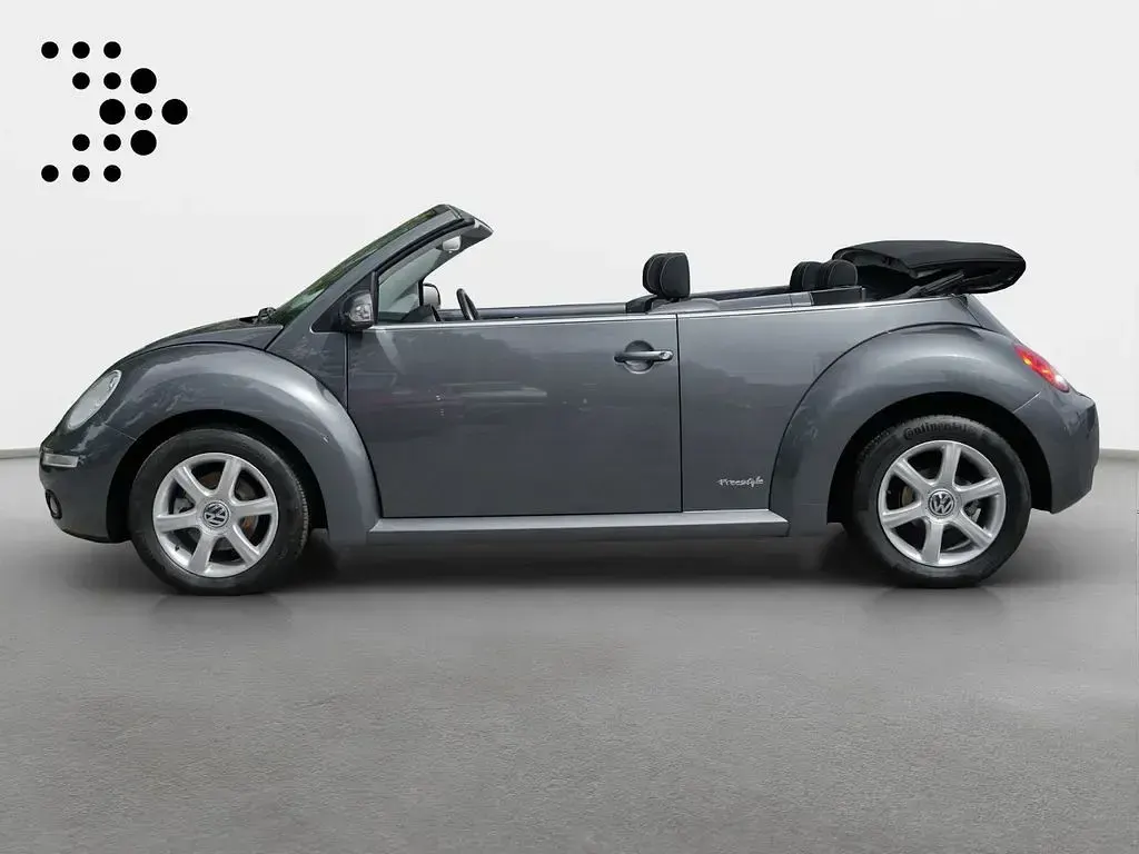 Gebraucht VW New Beetle Cabriolet Freestyle 105 PS (77 kW) 2010 Platinum grey metallic Cabrio