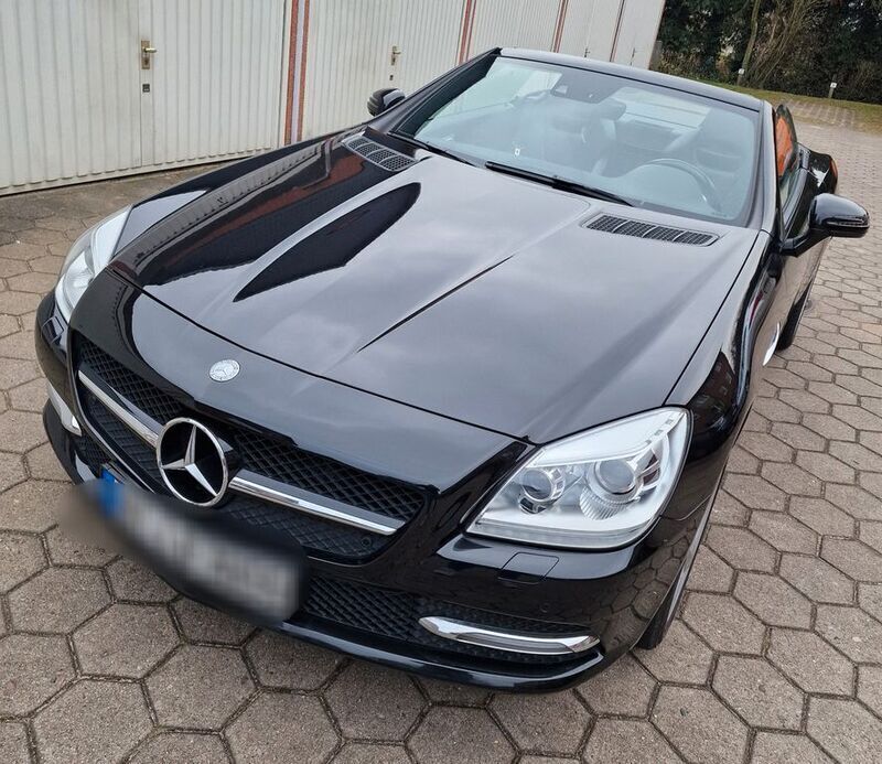 Schwarz Gebraucht 2015 Mercedes SLK200 Cabrio | 16.000 € (Guter Preis) - Bild 1/4