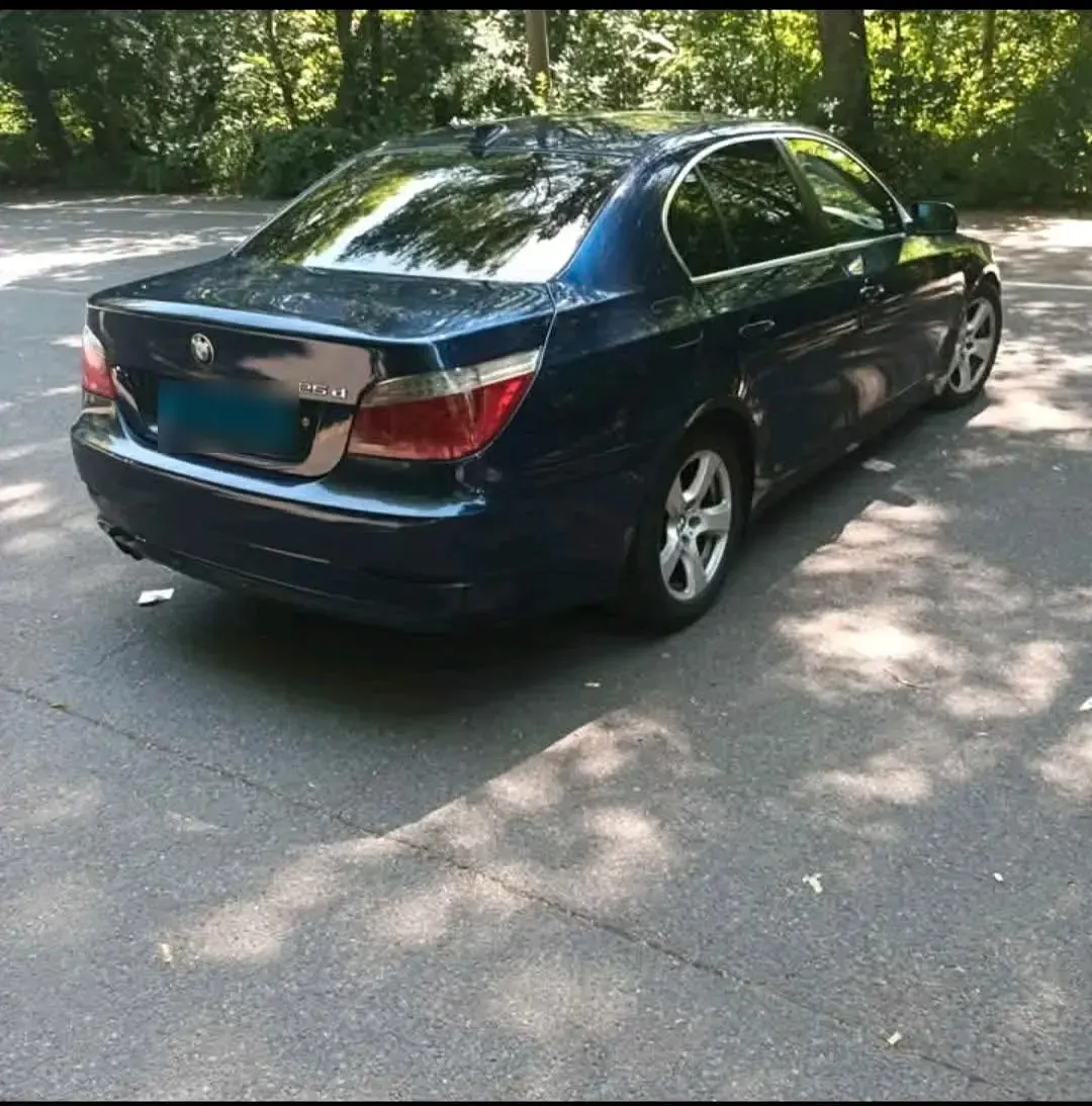 Gebraucht BMW 525 197 PS (144 kW) 2009 Limousine