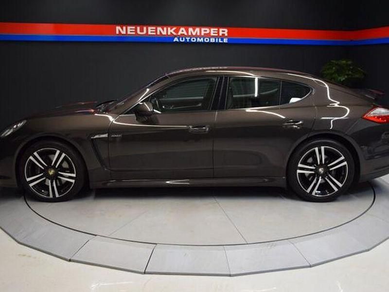 Gebraucht Porsche Panamera Chrono 250 PS (183 kW) 2012 Grau Limousine