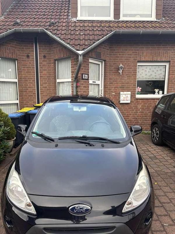 Schwarz Gebraucht 2011 Ford Ka Kleinwagen | 2.300 € (Fairer Preis) - Bild 1/2