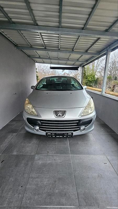 Gebraucht Peugeot 307 CC 140 PS (102 kW) 2006 Grau Cabrio