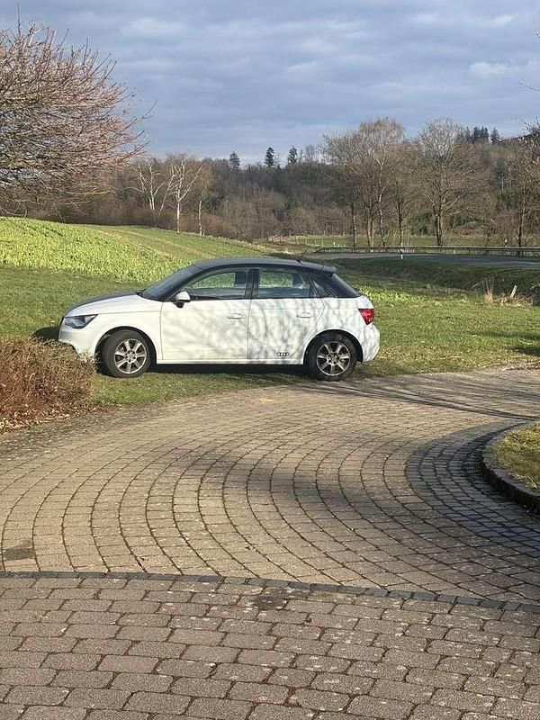 Gebraucht Audi A1 Ambition 86 PS (63 kW) 2013 Weiß Kleinwagen