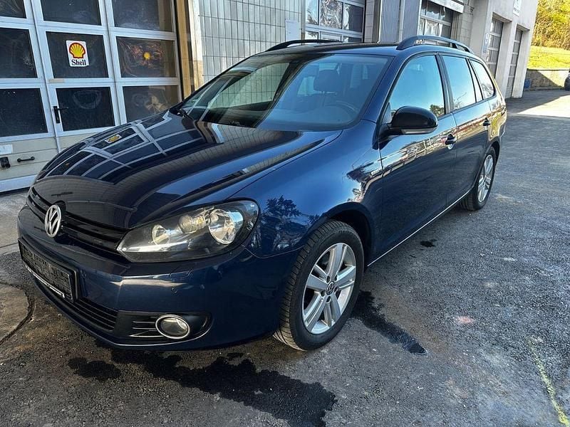 Gebraucht VW Golf VII Match 140 PS (102 kW) 2012 Blau Kombi