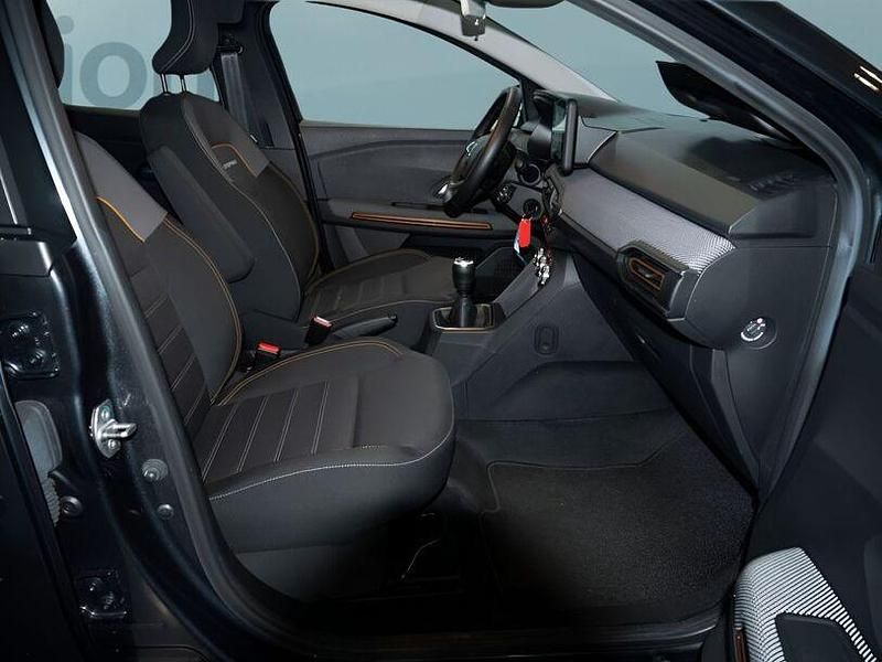 Gebraucht Dacia Sandero Stepway 91 PS (66 kW) 2021 Grau Kleinwagen