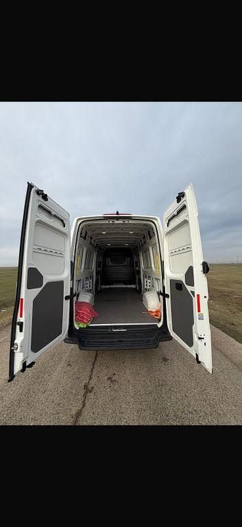 Gebraucht VW Crafter 140 PS (102 kW) 2023 Weiß Van