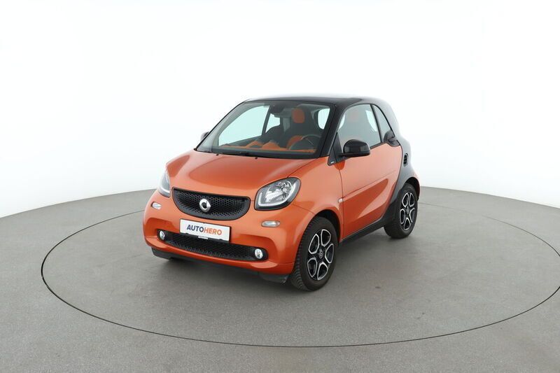 Schwarz Gebraucht 2015 Smart ForTwo Coupé Basis Coupé | 8.900 € (Guter Preis) - Bild 1/4