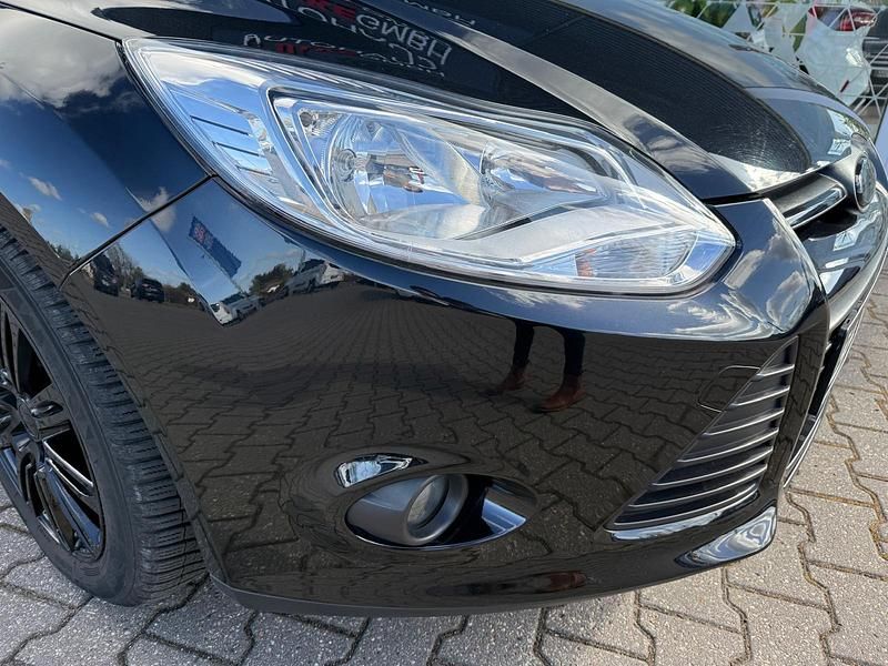 Usata Ford Focus 125 CV (91 kW) 2013 Nero Berlina