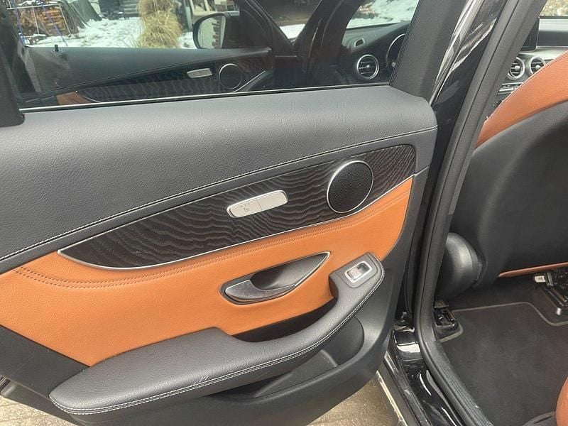 Gebraucht Mercedes GLC250 AMG line 204 PS (150 kW) 2017 Schwarz SUV