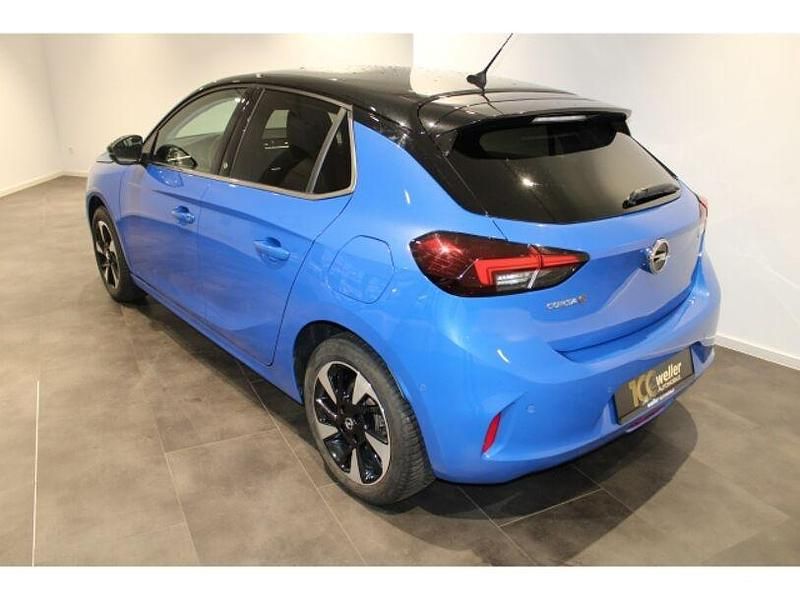 Używany Opel Corsa-e Elegance 100 kW (136 KM) 2022 Niebieski Hatchback
