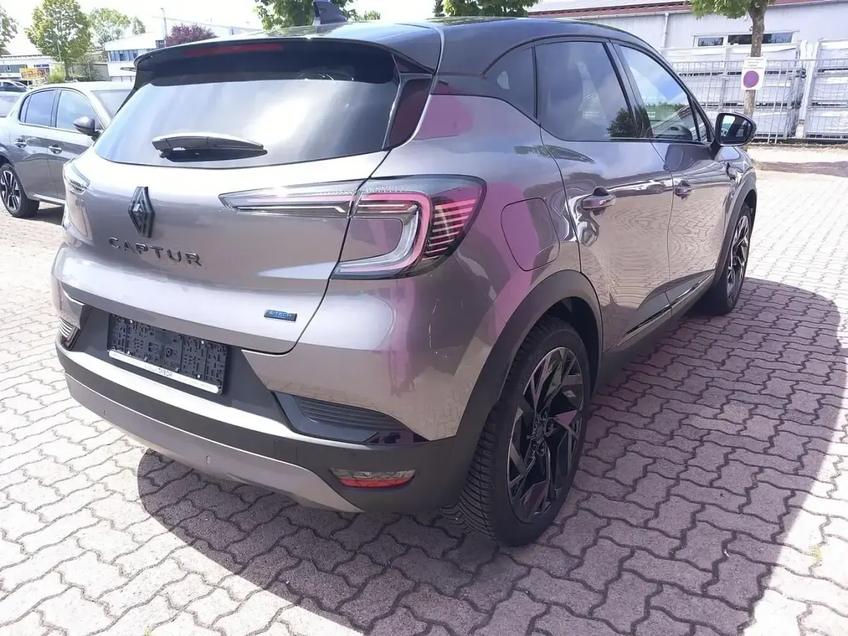 Gebraucht Renault Captur Esprit Alpine 143 PS (105 kW) 2025 Stahlgrau metallic/blackpearl SUV