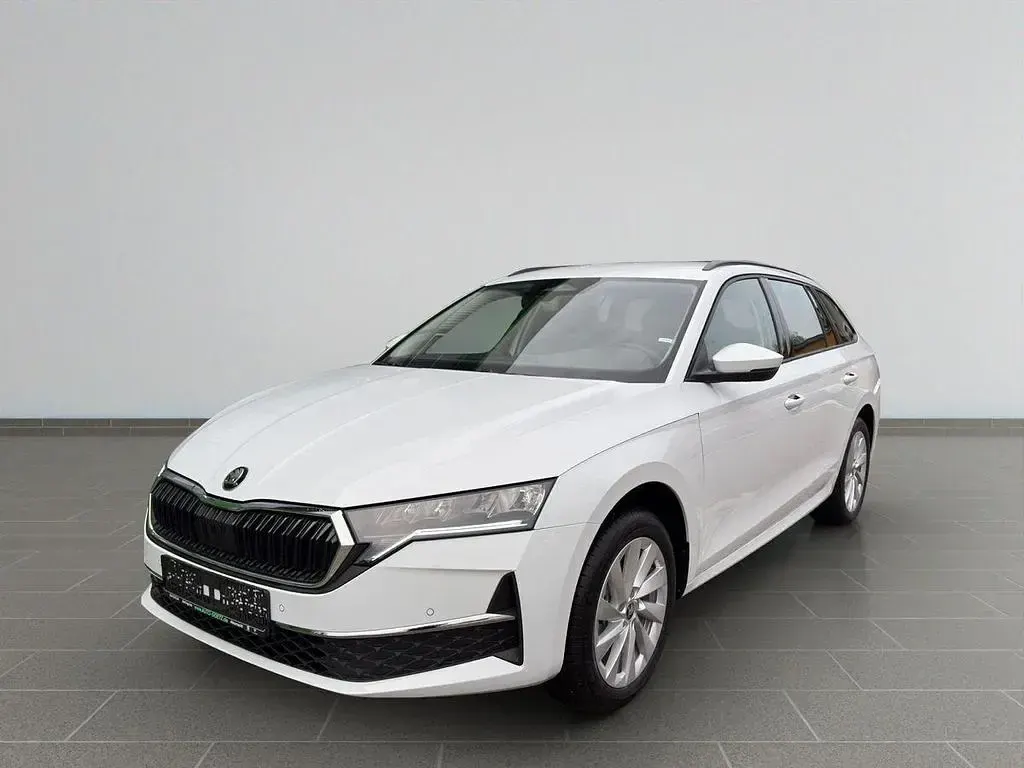 Neu Skoda Octavia Selection 150 PS (110 kW) 2026 Weiß Kombi