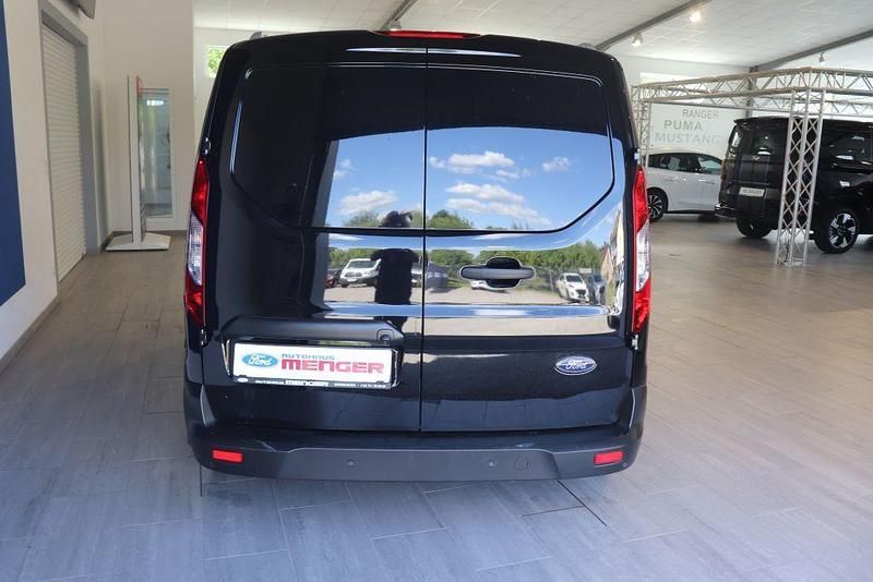 Używany Ford Transit Connect Trend 101 KM (74 kW) 2022 Czarny Minivan