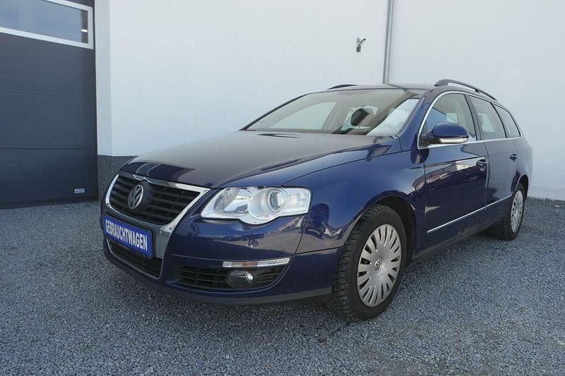Gebraucht VW Passat Comfortline 140 PS (102 kW) 2008 Blau Kombi