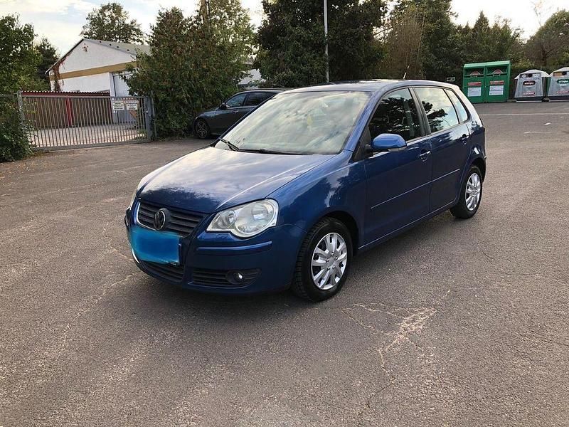 Gebraucht VW Polo 75 PS (55 kW) 2005 Blau Kleinwagen