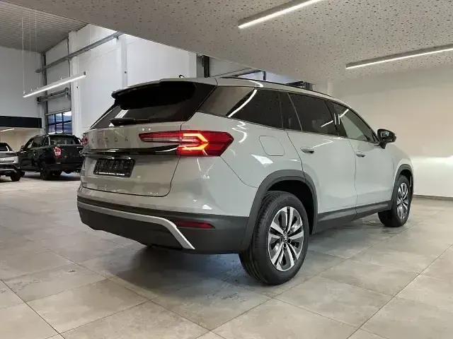 Neu Skoda Kodiaq Selection 150 PS (110 kW) 2026 Magic black SUV