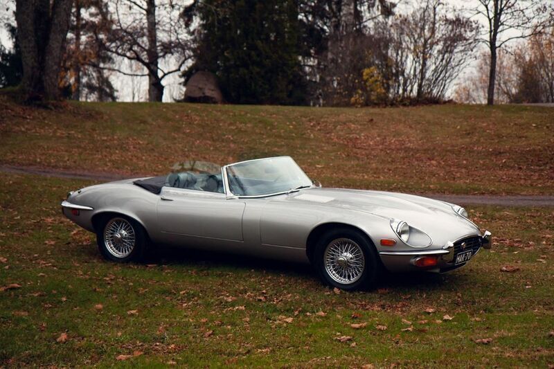 Second-hand Jaguar E-Type 318 CP (233 kW) 1973 Argintiu Cabrio
