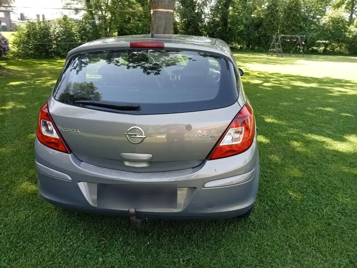 Gebraucht Opel Corsa 95 PS (69 kW) 2014 Grau Kleinwagen