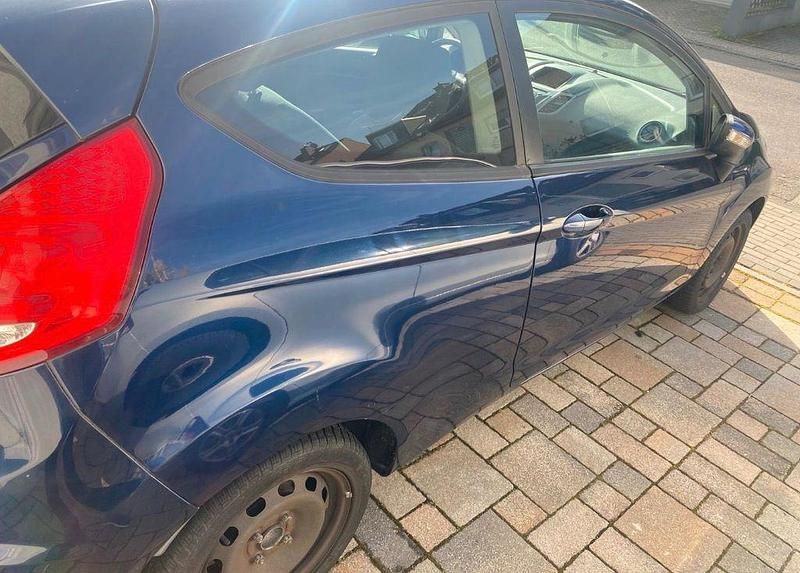 Gebraucht Ford Fiesta Viva 82 PS (60 kW) 2011 Blau Kleinwagen