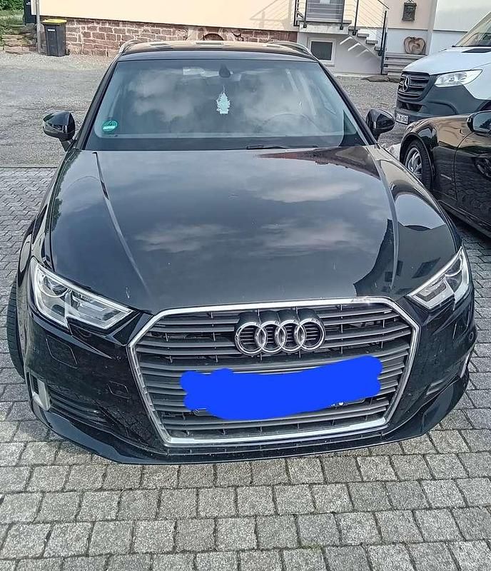 Schwarz Gebraucht 2018 Audi A3 Sportback Kleinwagen | 17.000 € (Fairer Preis) - Bild 1/4