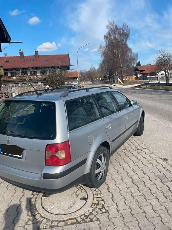 Gebraucht VW Passat 136 PS (100 kW) 2005 Grau Kombi