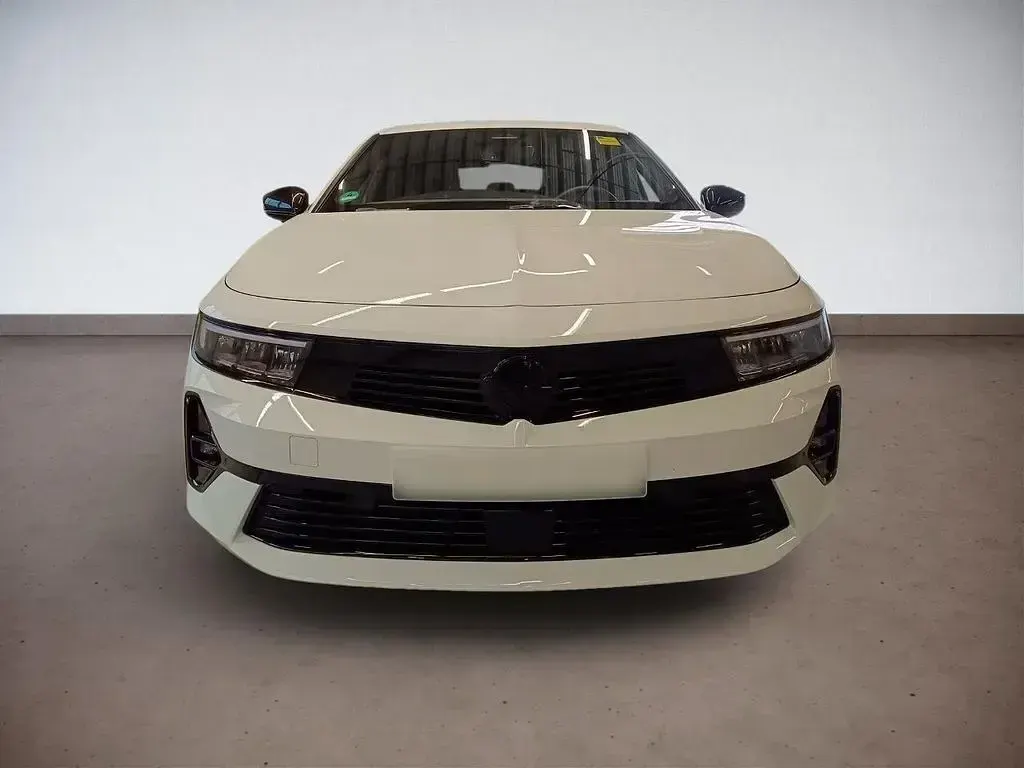 Usata Opel Astra 131 CV (96 kW) 2024 Bianco Utilitaria