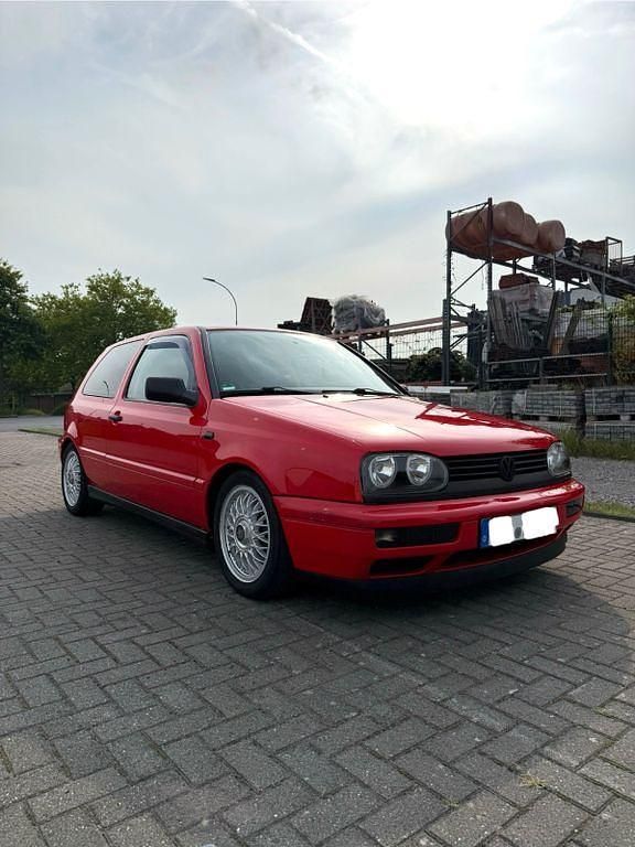 Rot Gebraucht 1997 VW Golf III Limousine | 1.950 € (Fairer Preis) - Bild 1/4