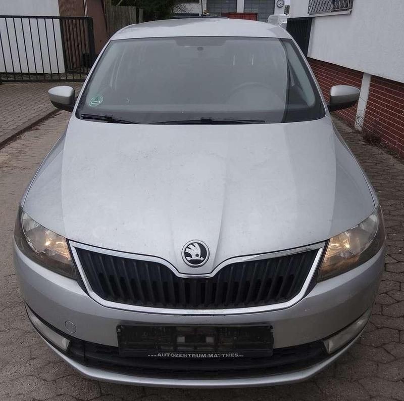 Gebraucht Skoda Rapid 90 PS (66 kW) 2015 Silber Kombi