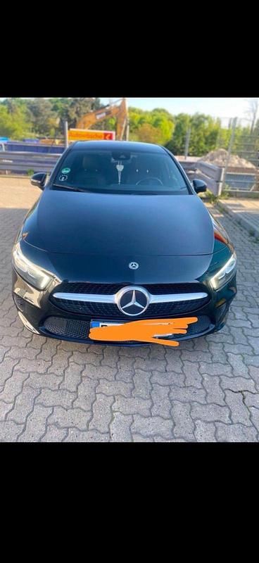 Gebraucht Mercedes A200 Progressive 150 PS (110 kW) 2020 Schwarz Limousine