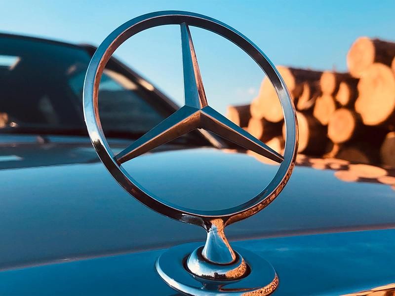 Gebraucht Mercedes 190 118 PS (86 kW) 1990 Grau Limousine