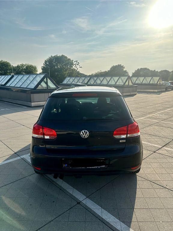 Gebraucht VW Golf VII Style 122 PS (89 kW) 2012 Blau Limousine