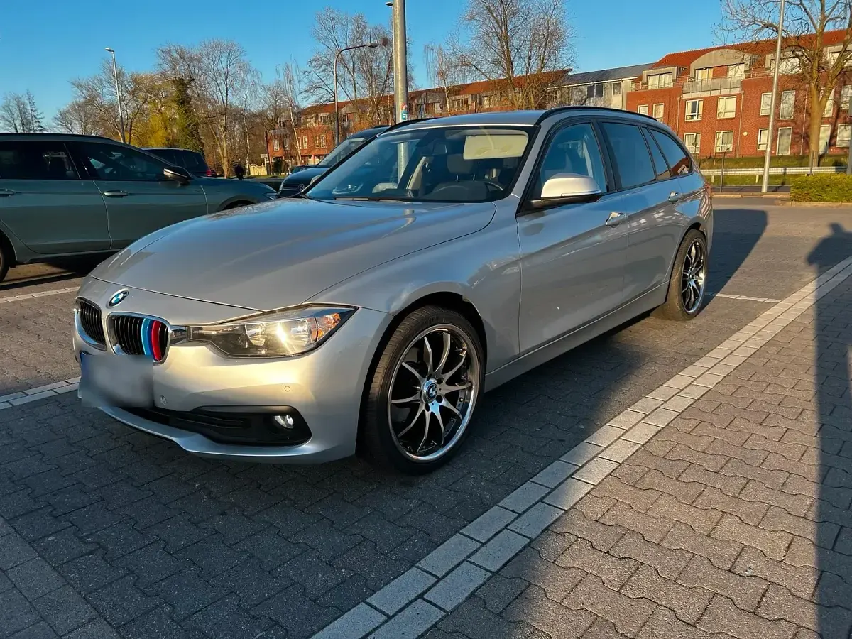 Usata BMW 318 150 CV (110 kW) 2017 Argento Station wagon