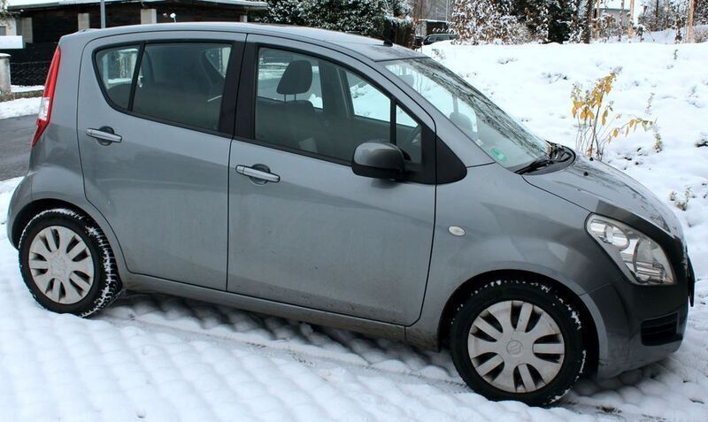 Silber Gebraucht 2012 Suzuki Splash Club Kleinwagen | 3.490 € (Fairer Preis) - Bild 1/4