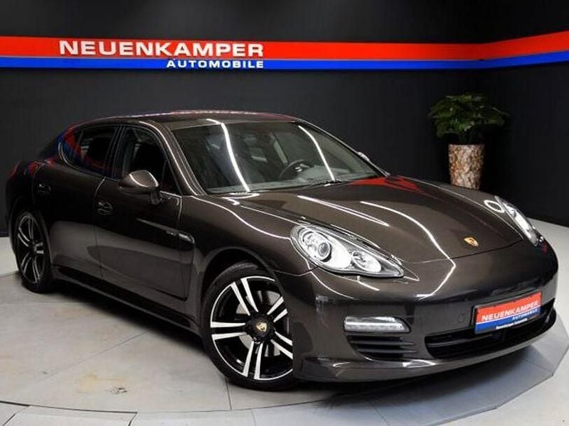 Carbongrau Gebraucht 2012 Porsche Panamera Chrono Limousine | 35.990 € (Superpreis) - Bild 1/4